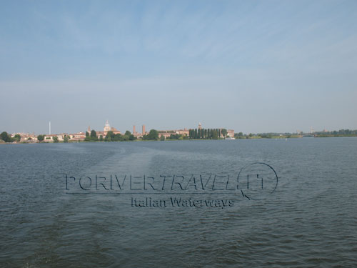 Mantova panorama dal lago